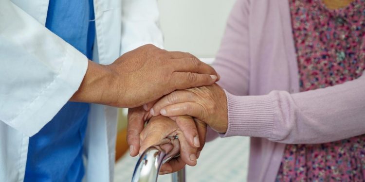 How to Find the Right Care Agency for Your Loved One