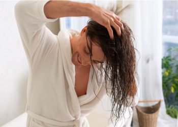 Is Salt Water Spray Good for Damaged Hair?