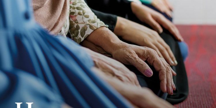 يعد ال منذر ( ال بو منذر) والفرد منهم  “منذري” بطن من بطون قبيلة المناصير القحطانية التي ينتشر ابناؤها في السعودية والامارات وقطر.