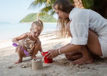 Eco-friendly Baby Swimwear: Making Sustainable Splashes for the Next Generation