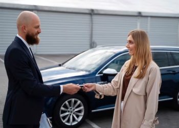 How to Avoid Getting Scammed When Selling Your Car for Cash