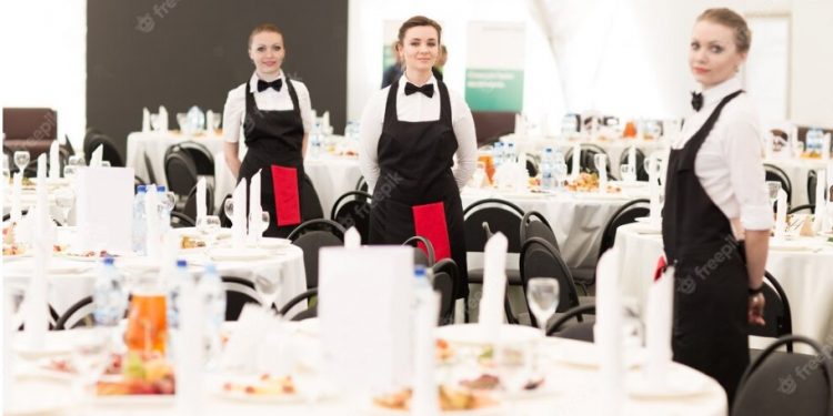 Wedding Catering in the Heat: How to Keep Guests Cool and Satisfied