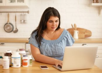 Unlocking the Power of Online Supplement Shopping: A Guide to Buying Supplements, Multivitamins for Kids in Singapore, and Multivitamin Capsules for Men