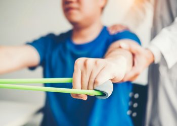 Tips for Managing Your Back Pain With Physiotherapy