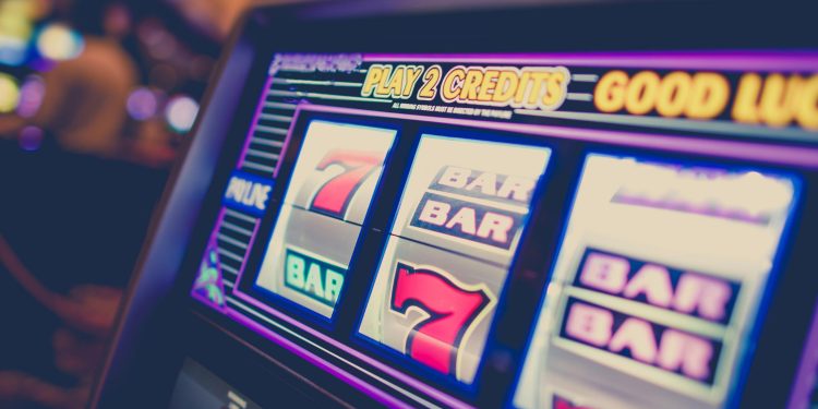 How to Play Smartly to Win Playing Gacor Slots
