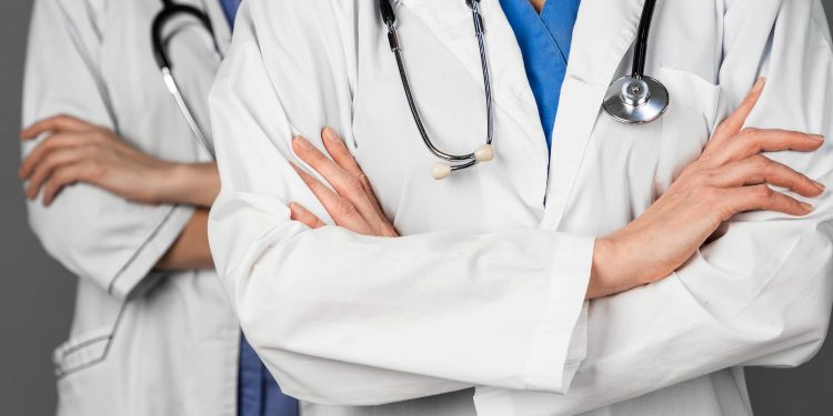 When Should a Colon Rectal Doctor Be Consulted for Painful Symptoms?