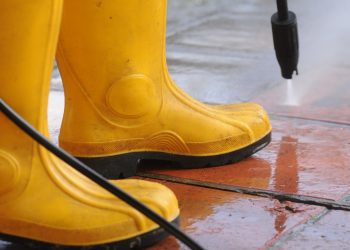 The Science Behind Pressure Washing and Its Effectiveness in Bluffton, SC