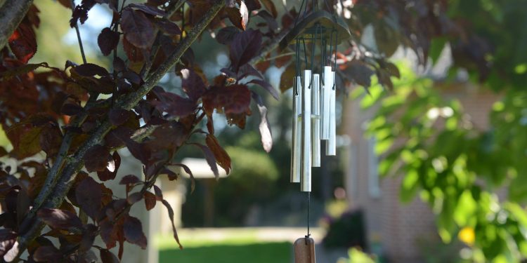 Where do you hang memorial wind chimes?