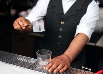 Exploring the Vibrant Nightlife of Gangnam: A Deep Dive into Gangnam Host Bars