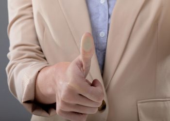 Trigger Thumb: Symptoms, Causes, and Treatment