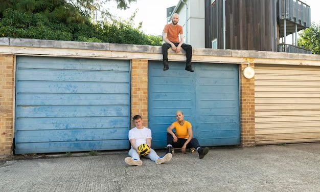 How to Find the Best Garage Door Repair Company Near You