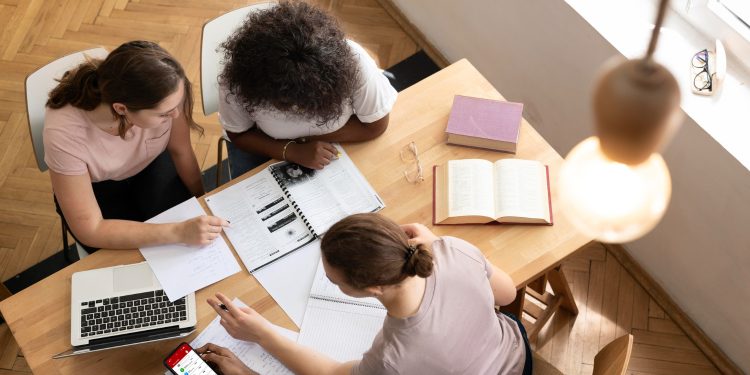 Conquer Your Finals: Why StudyGuides.com’s Flashcards Are a Student’s Best Friend