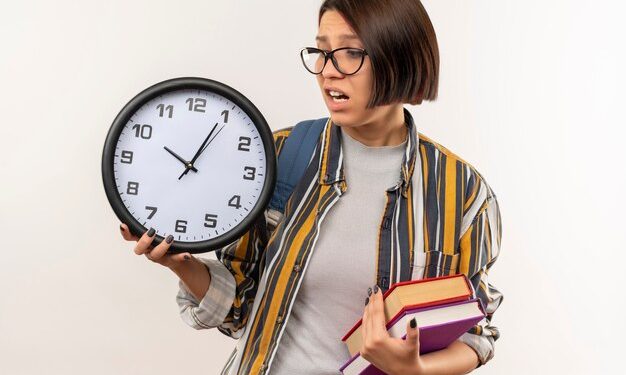 Why Punctuality is Important in Student Life