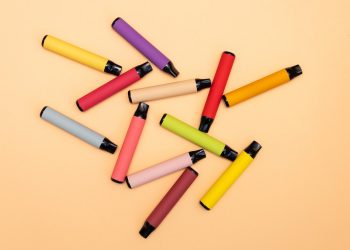 Is Clear Diamond Raz the Best Menthol Vape? A Deep Dive Into Its Cool Sensation