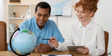Navigating Global Employment: A Comprehensive Guide to Employer of Record (EOR) Services